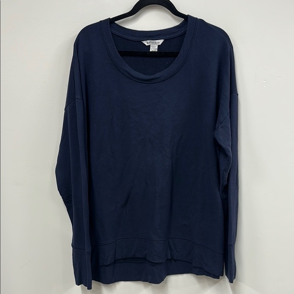 Athleta Tops - Athleta navy Blue Sweatshirt XL